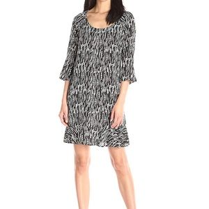 Velvet By Graham and Spencer Challis Dress size M